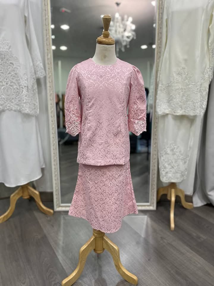 Kurung Embroidery